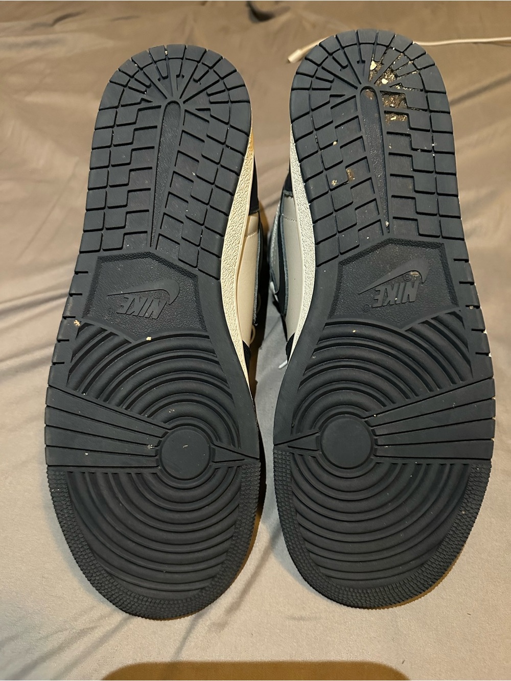 Jordan 1 George Town - Picture 5 of 5